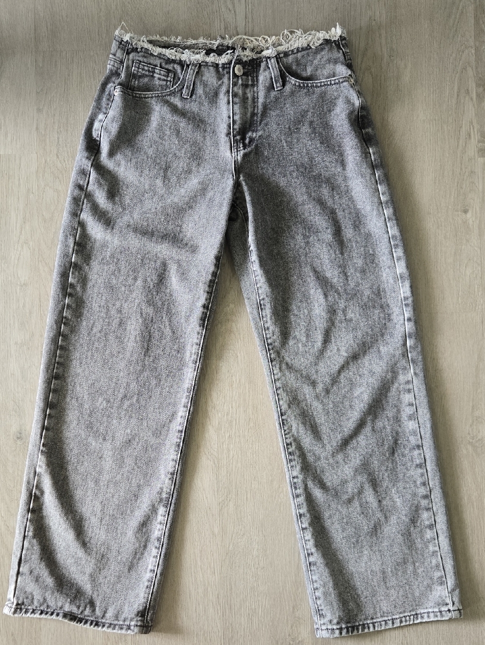 PrettyLittleThing Women's Grey Wide-Leg Jeans